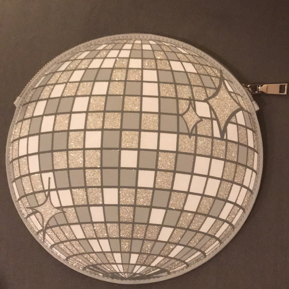 Disco Ball Cluth Studio DIY
